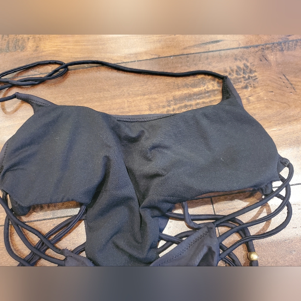Black Strappy One-Piece Swimsuit - Picture 6 of 7